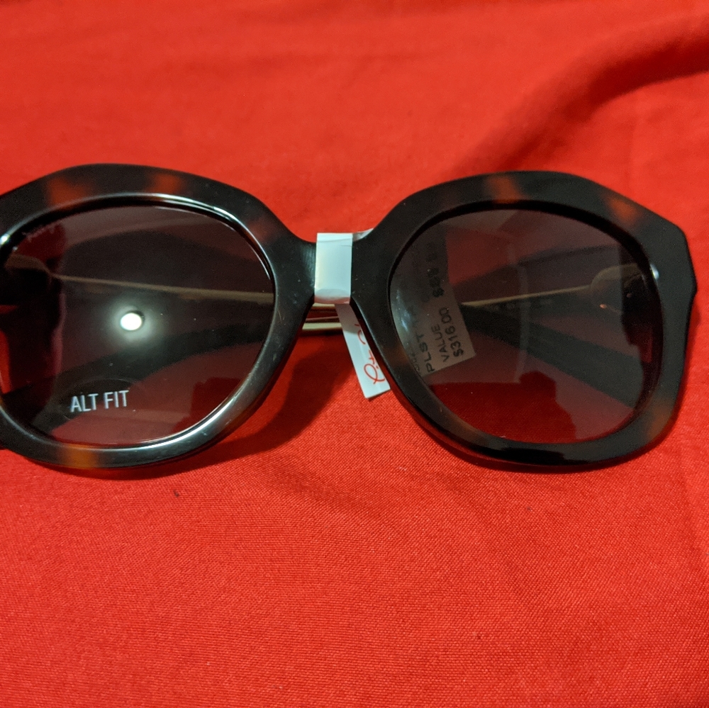Salvatore Ferragamo woman's sunglasses